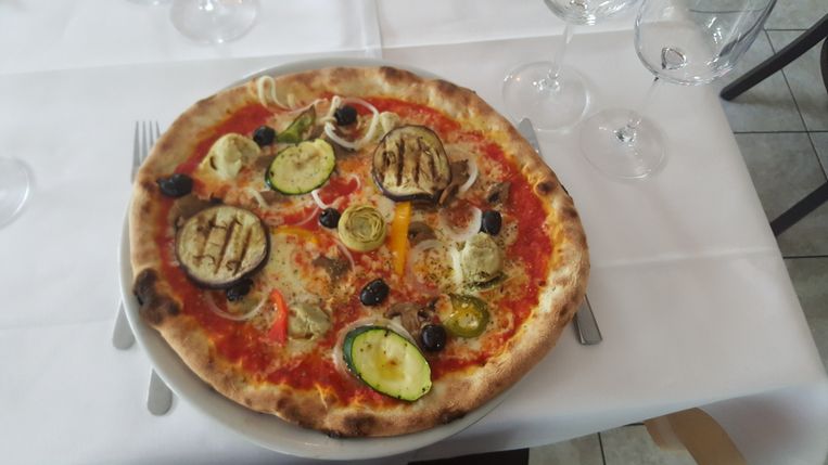 Pizza - Ristorante Pizzeria CINQUE LIRE